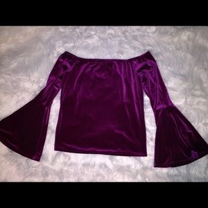 Crushed velvet off the shoulder top💜